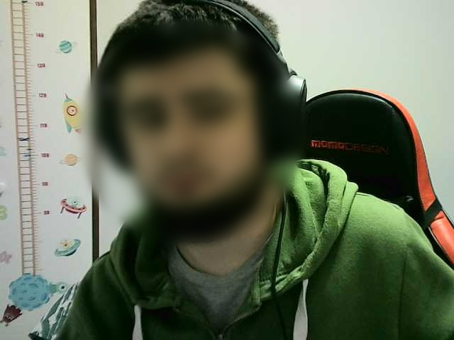 Face Blur Webcam